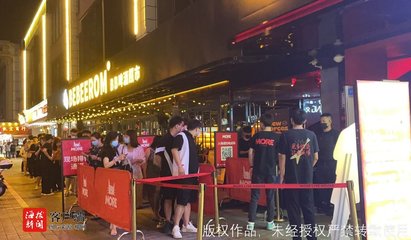 ?？诰瓢山制婢?點一杯“天使貓咪”即享“保鏢”護送上車？記者實地探訪